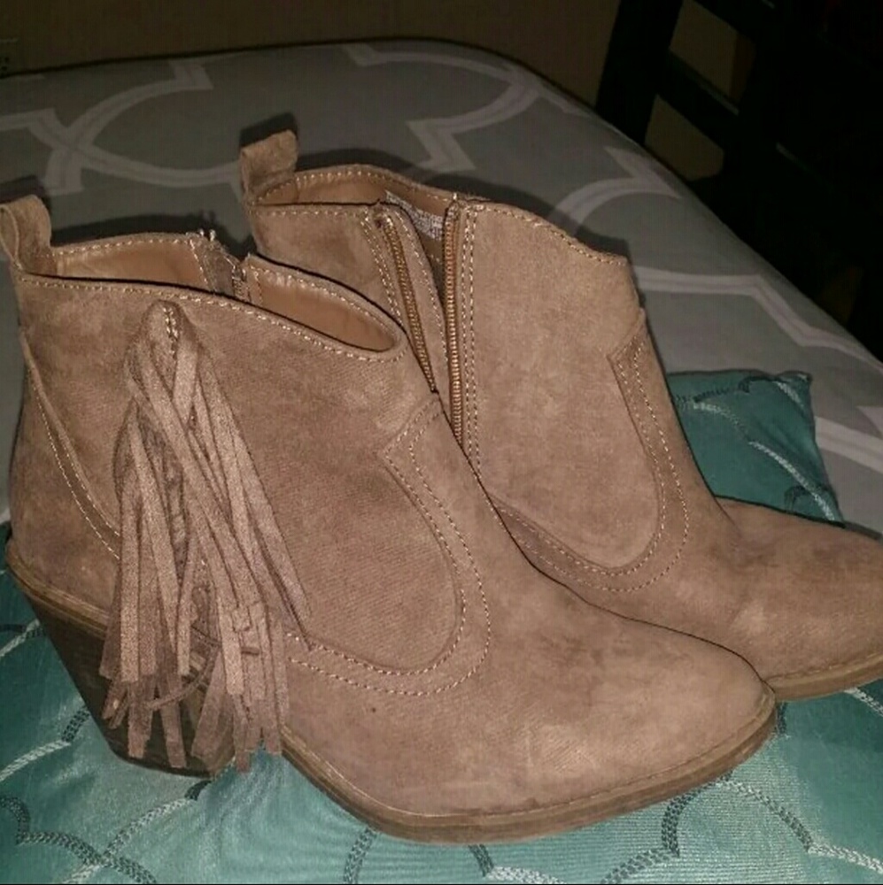 Booties - Picture 2 of 4